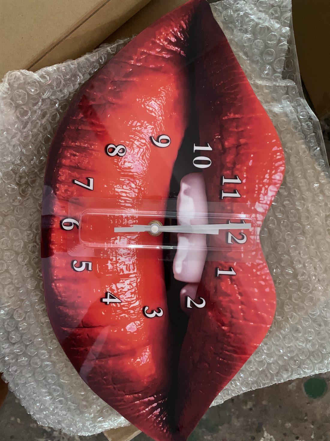 Red lips shaped custom photo clock with printed face